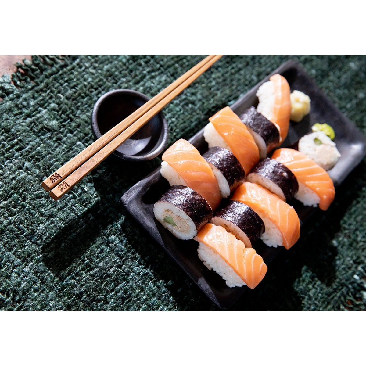 The Burned Sushi Bord - Zwart - M